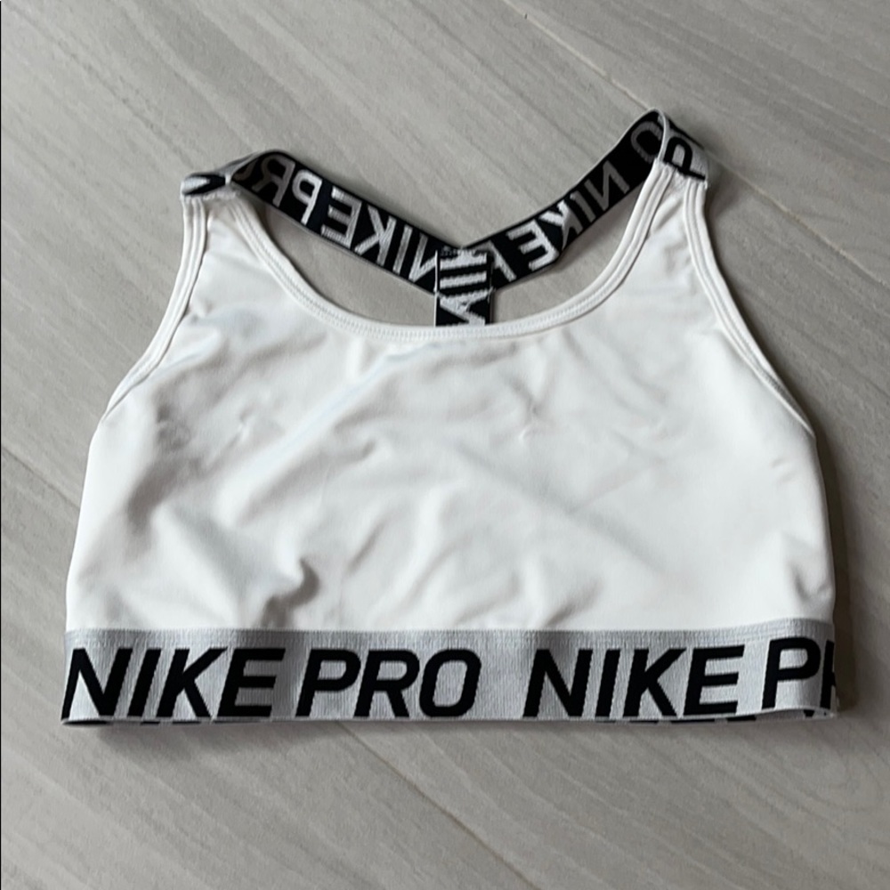 Nike Pro Sports Bra